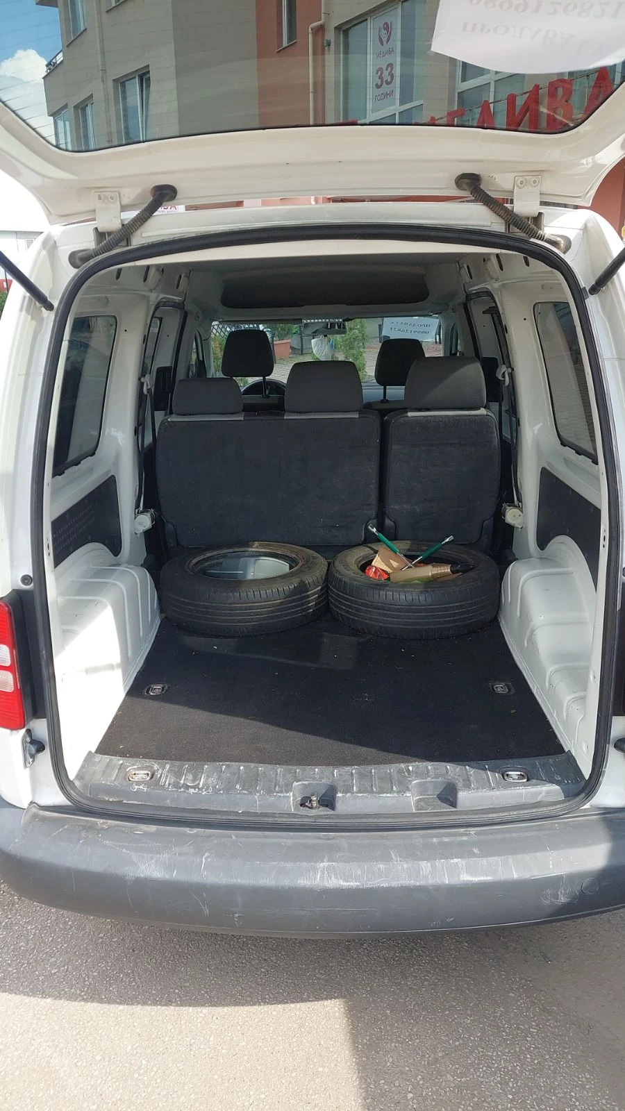 VW Caddy M1 - изображение 4