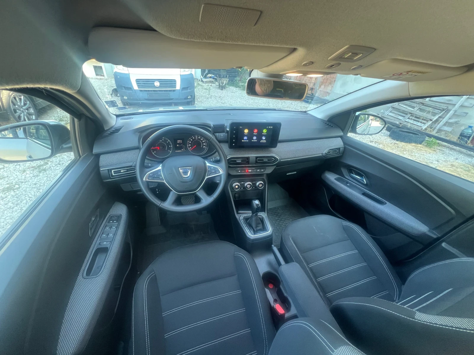 Dacia Logan 1.0i -92 k.c. Автоматик | Mobile.bg — изображение 11