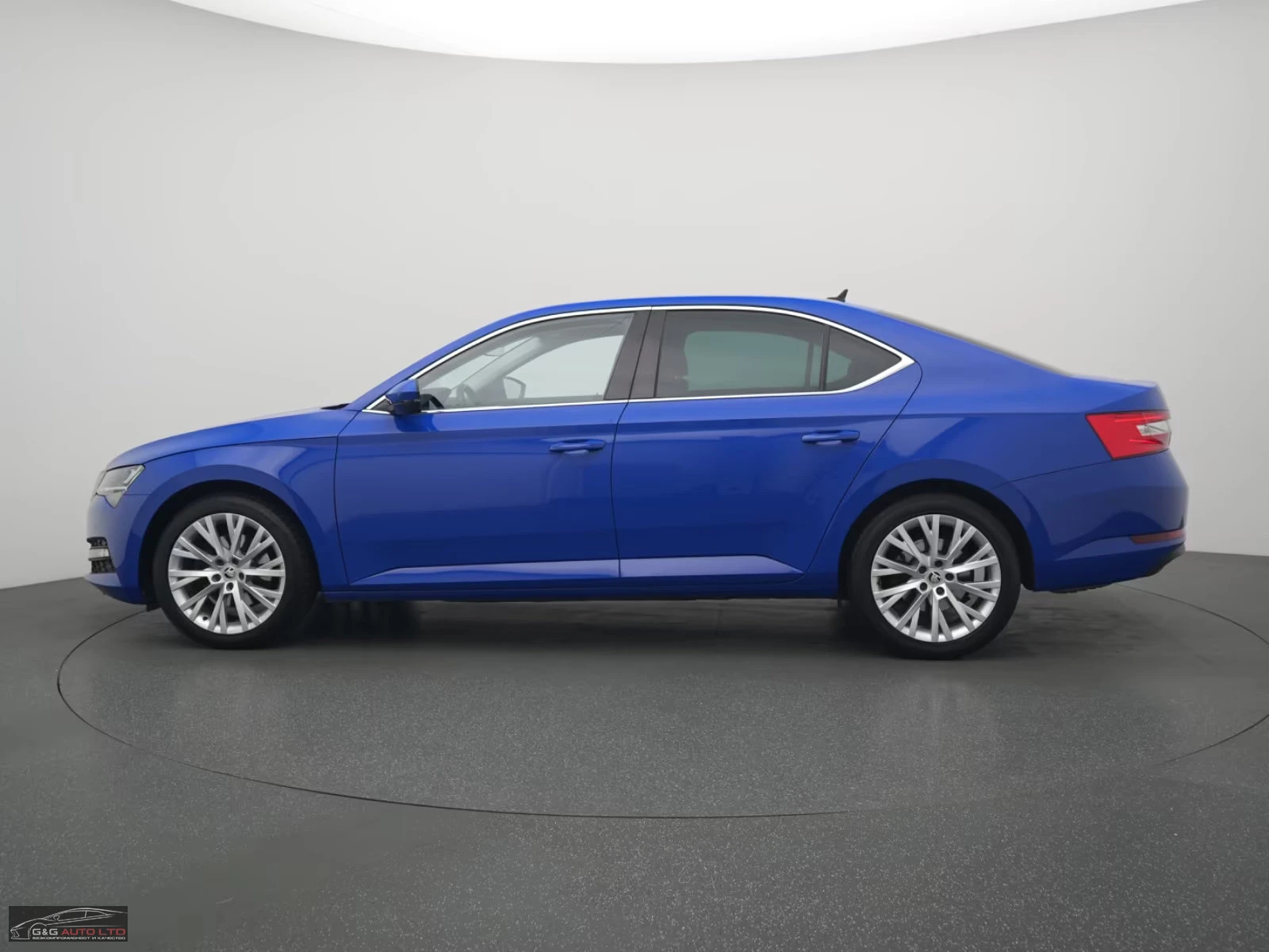 Skoda Superb AMBITION/200HP/DSG/CAM/NAVI/LED/742v - изображение 2