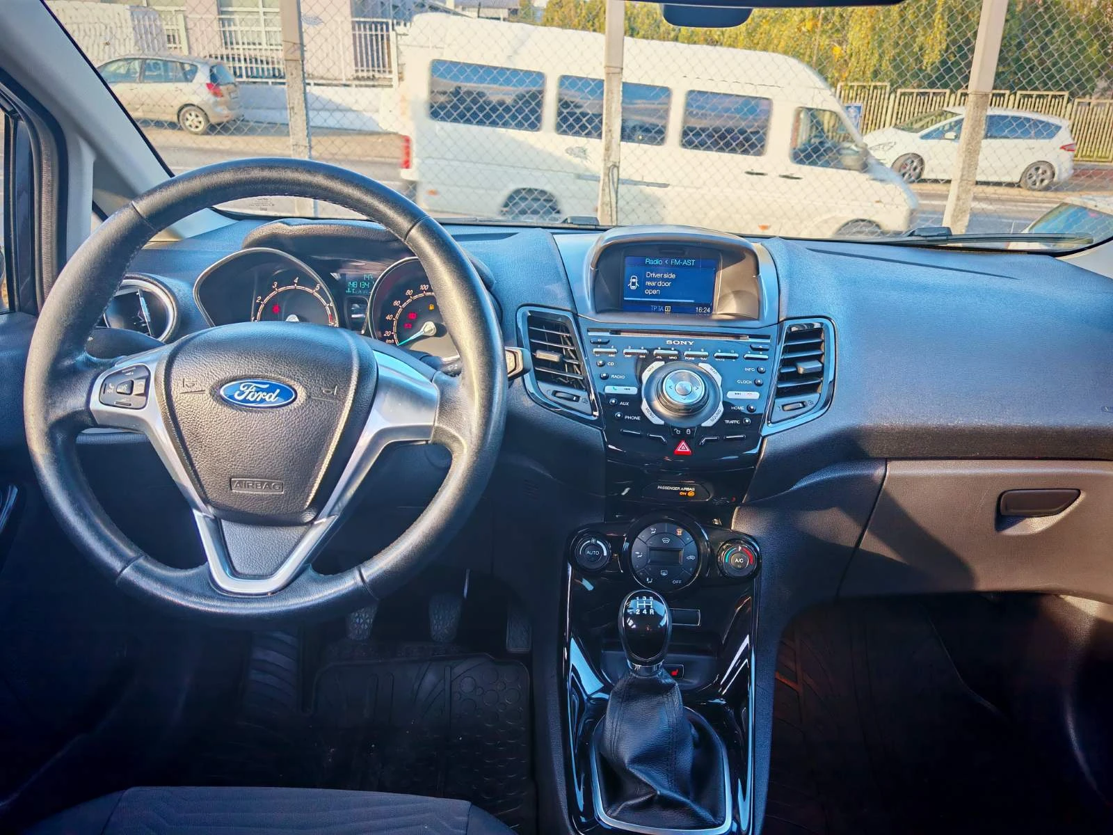 Ford Fiesta 1.0 EcoBoost (SCTi, 125 ..) Titanium  | Mobile.bg   10