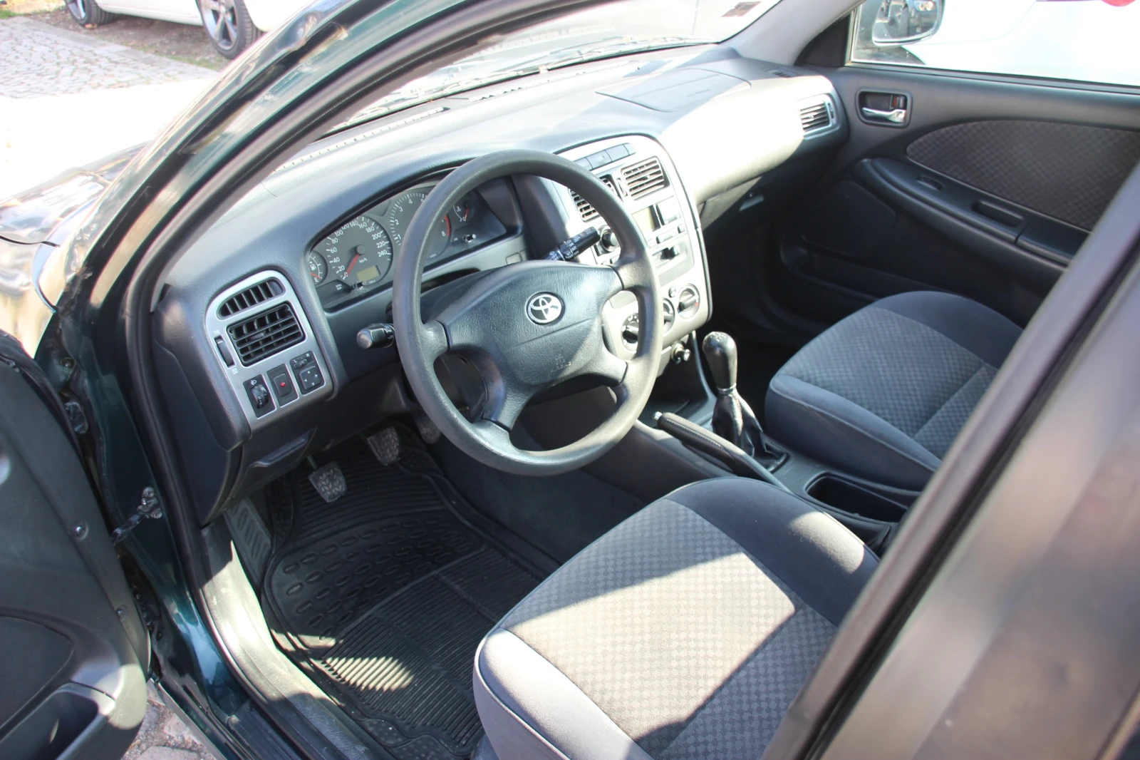 Toyota Avensis 1.8i С РЕГИСТРАЦИЯ    - изображение 8