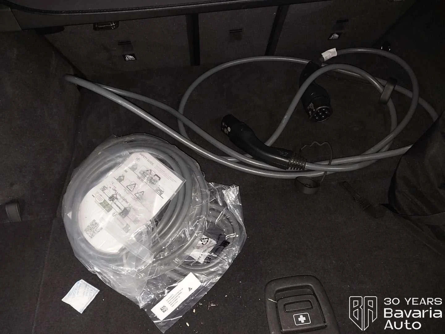 BMW 330 e Touring M Sport Paket Sportautomatic | Mobile.bg   14