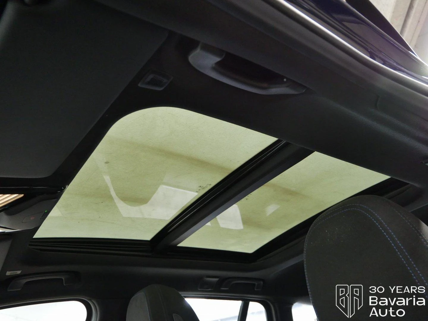 BMW 330 e Touring M Sport Paket Sportautomatic | Mobile.bg   9