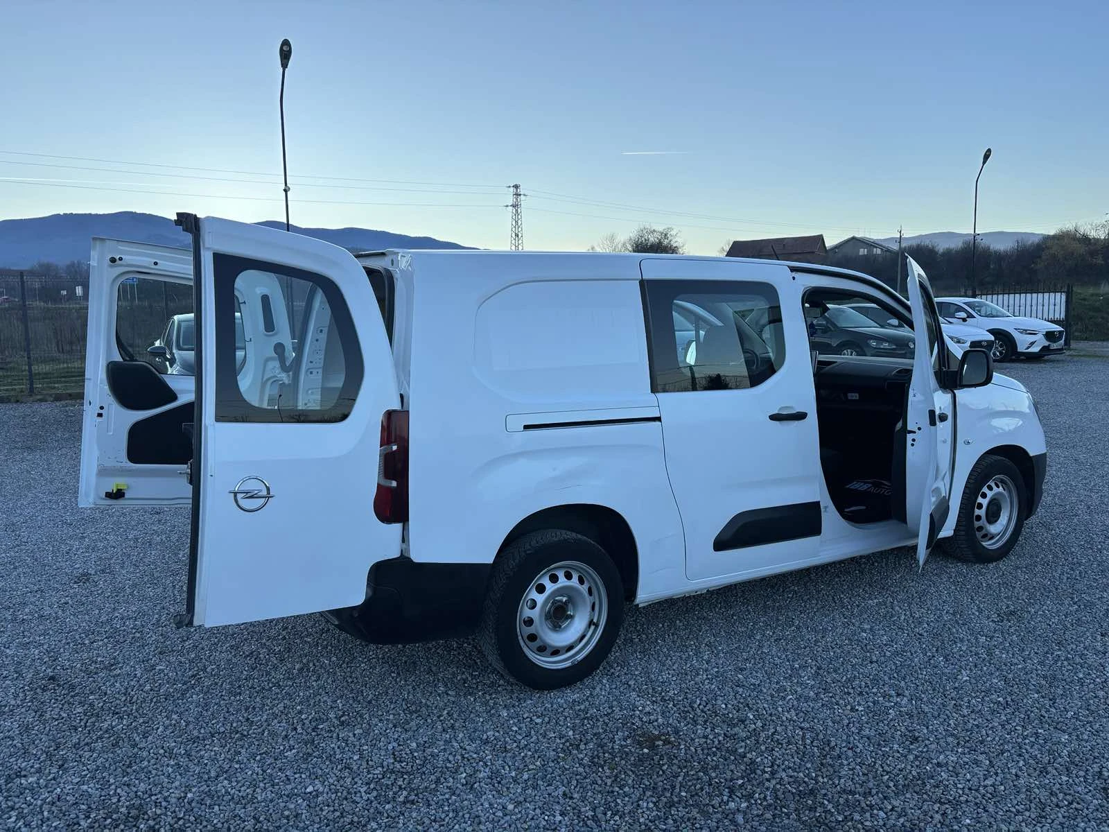 Opel Combo 1.5 , MAKSI, Euro 6, Нов Внос - изображение 10