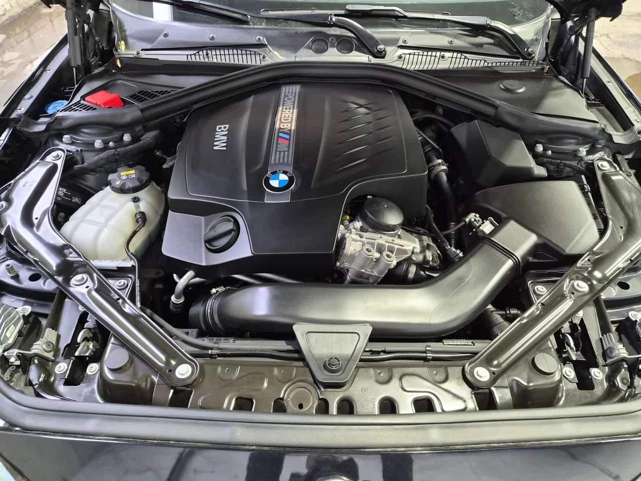 BMW M2 * CARFAX * РЪЧНА КУТИЯ * ЕДИН СОБСТВЕНИК, снимка 15 - Автомобили и джипове - 53978649