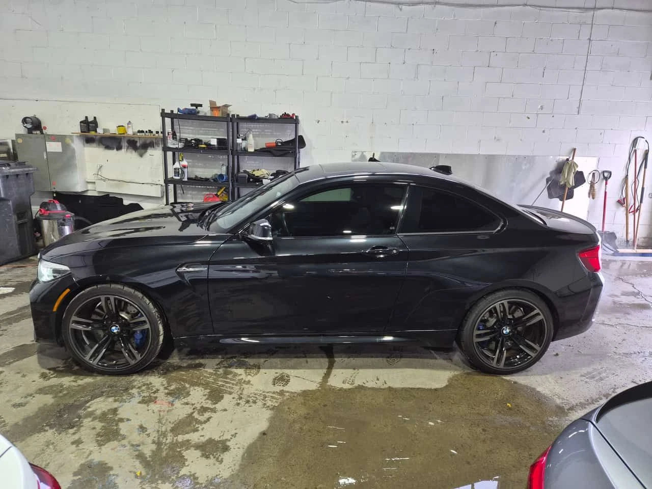 BMW M2 * CARFAX * РЪЧНА КУТИЯ * ЕДИН СОБСТВЕНИК, снимка 13 - Автомобили и джипове - 53978649