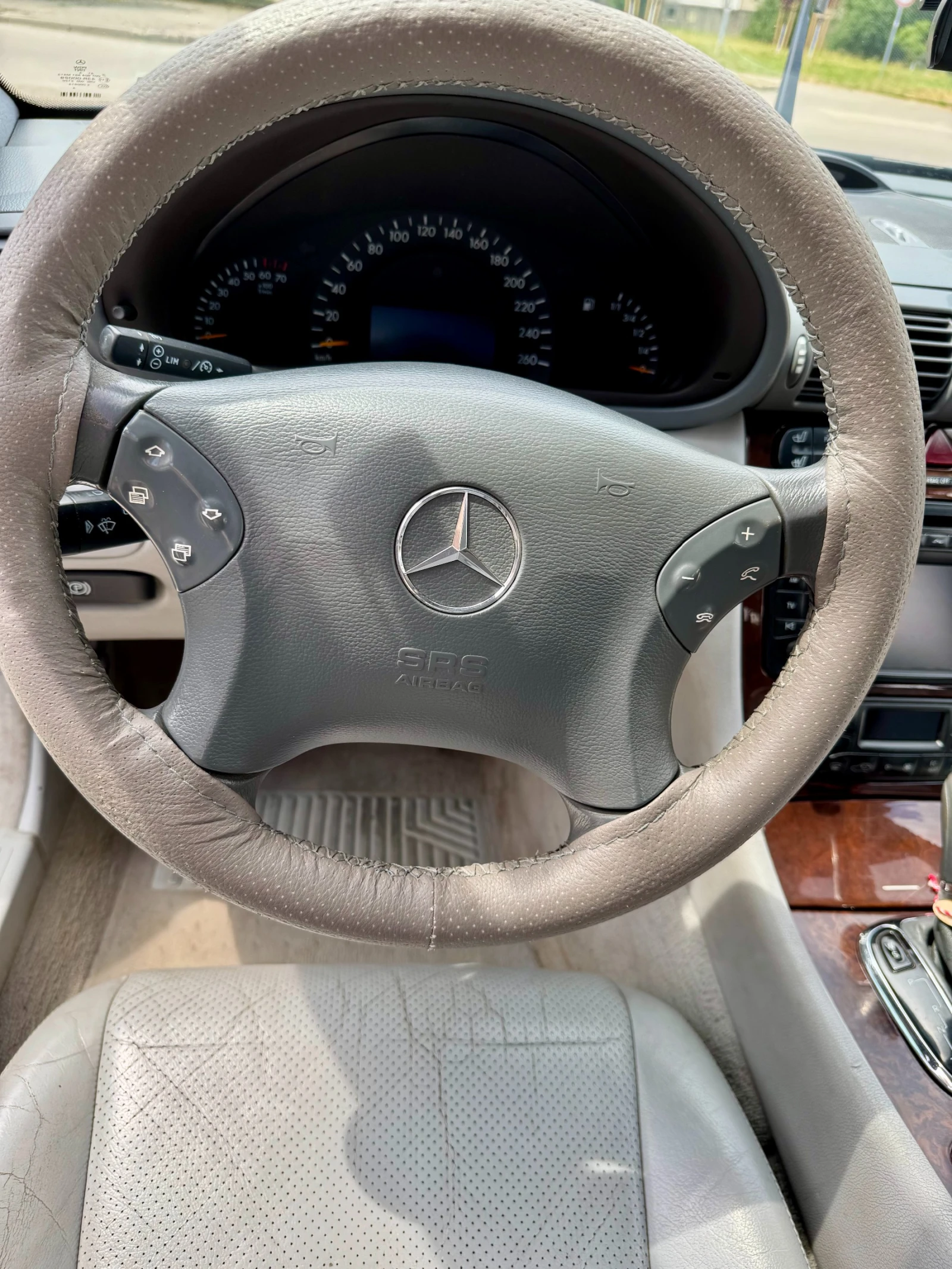 Mercedes-Benz C 320, снимка 8 - Автомобили и джипове - 55015006