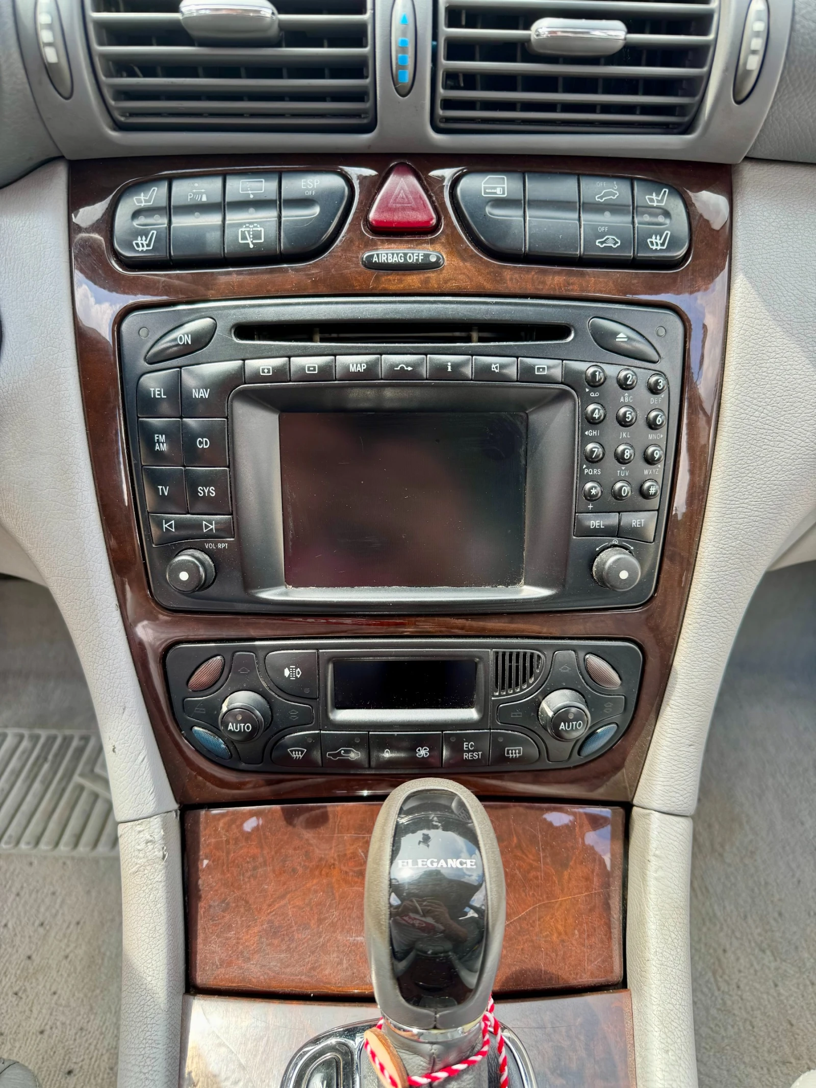 Mercedes-Benz C 320, снимка 7 - Автомобили и джипове - 55015006