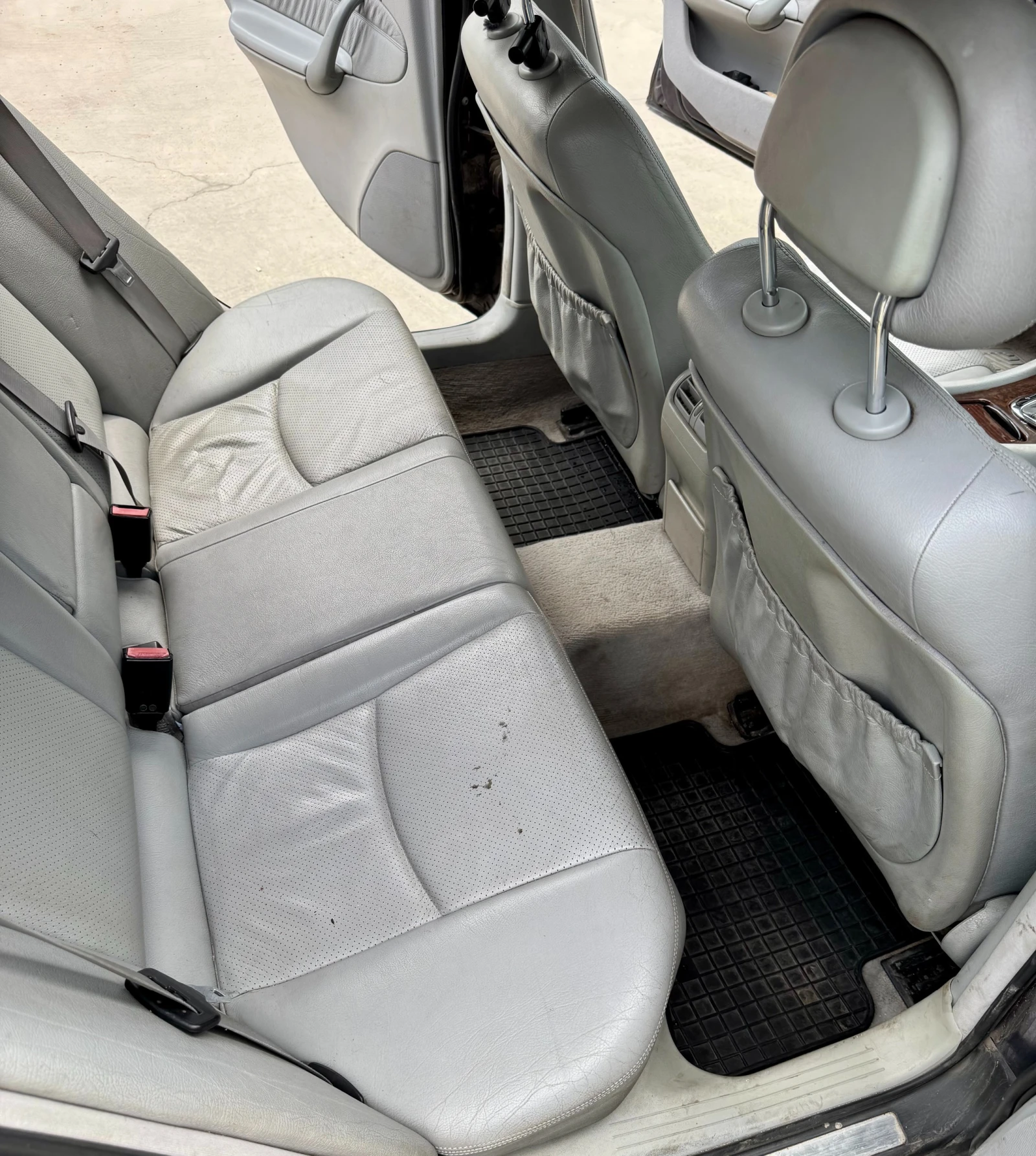 Mercedes-Benz C 320, снимка 10 - Автомобили и джипове - 55015006