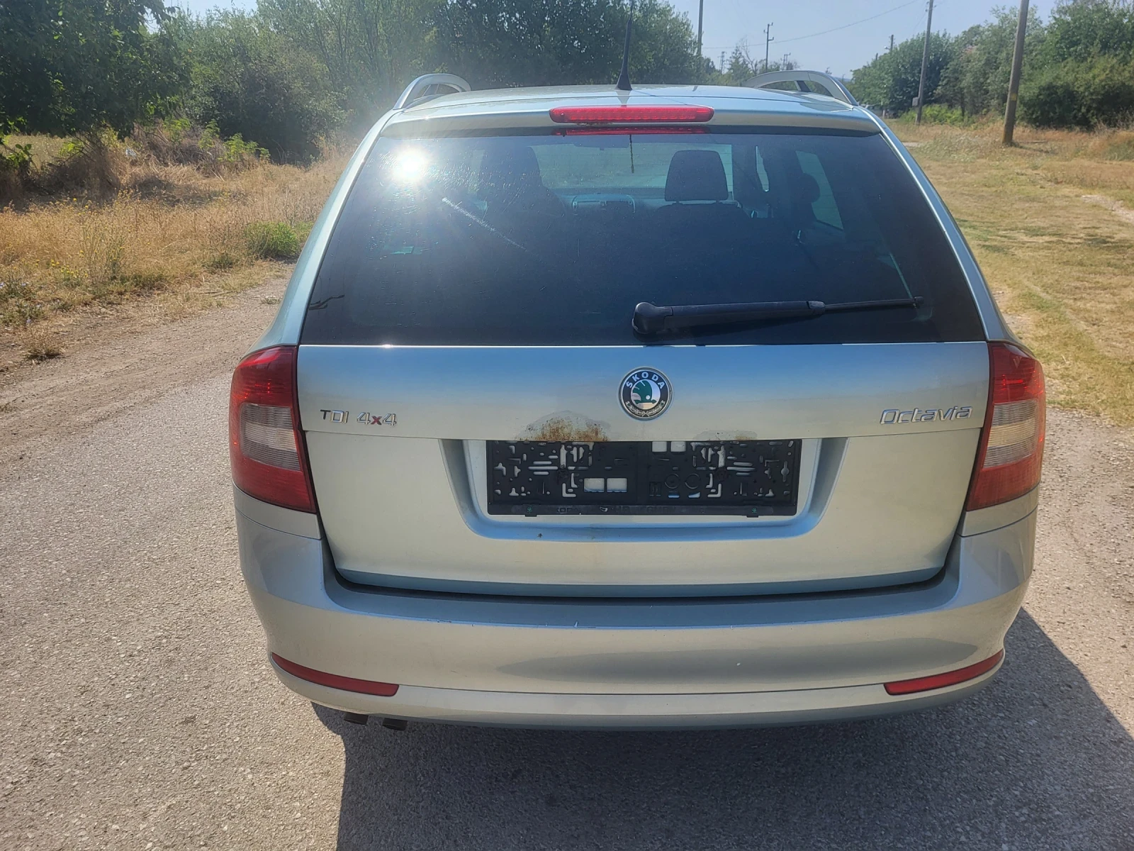 Skoda Octavia 1.6 tdi 4x4, снимка 5 - Автомобили и джипове - 55804949