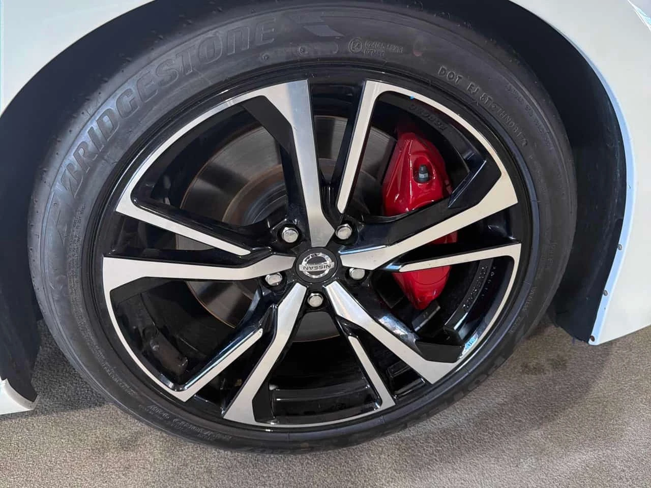 Nissan 370Z * Sport Manual * АВТОКРЕДИТ БЕЗ ПЪРВОНАЧАЛНА* , снимка 7 - Автомобили и джипове - 56207651