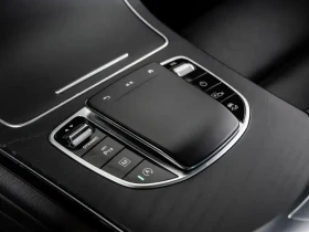 Mercedes-Benz GLC 300 4MATIC Coupe/LOADED/CARFAX, снимка 13