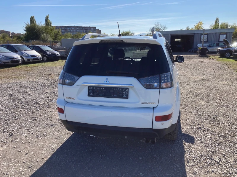 Mitsubishi Outlander 2.0 DID, снимка 6 - Автомобили и джипове - 43787580