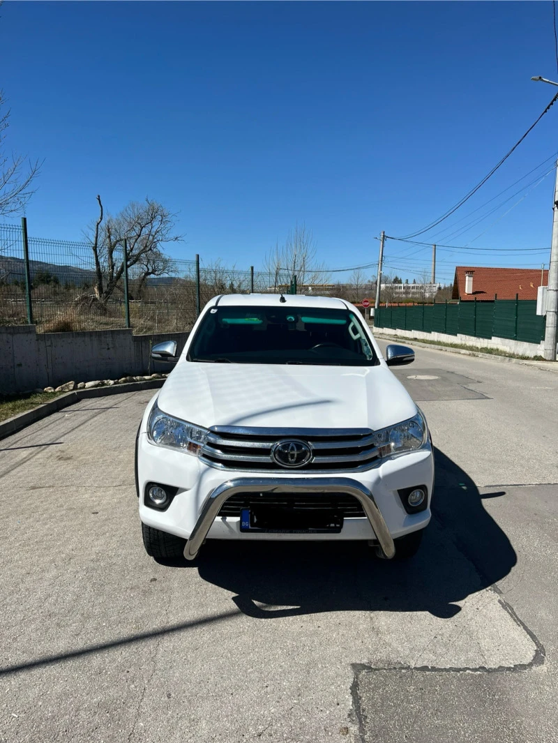 Toyota Hilux 2.4 TDI, снимка 4 - Автомобили и джипове - 47868200