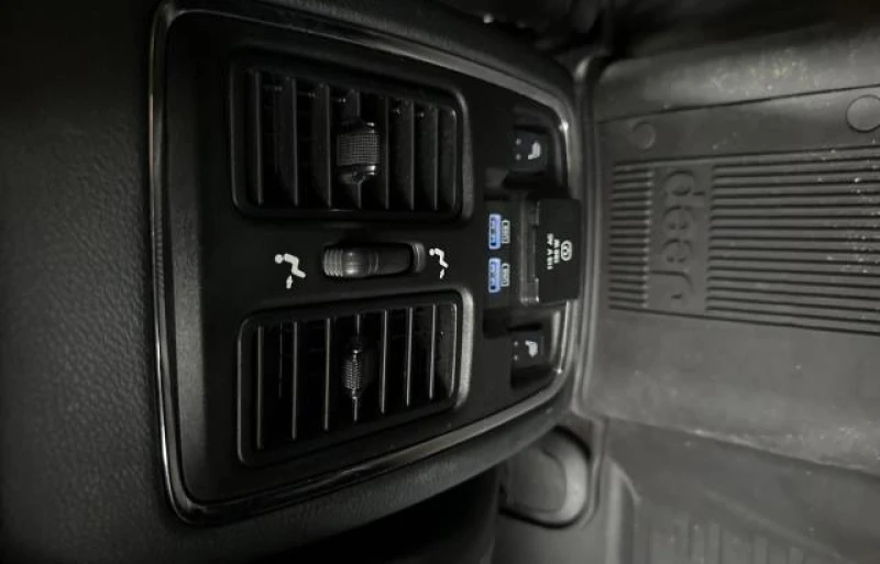 Jeep Grand cherokee Trailhawk, снимка 11 - Автомобили и джипове - 52072424