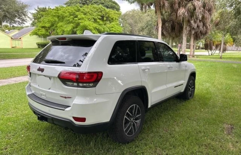 Jeep Grand cherokee Trailhawk, снимка 4 - Автомобили и джипове - 52072424