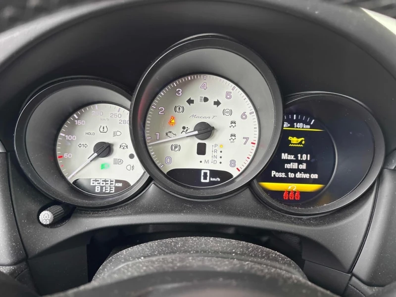 Porsche Macan 2024 AWD * CARFAX * БЕЗ ПЪРВОНАЧАЛНА ВНОСКА, снимка 8 - Автомобили и джипове - 53021249