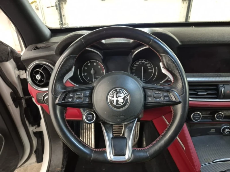 Alfa Romeo Stelvio * TI SPORT * CARFAX * ЦЕНА ДО БГ, снимка 9 - Автомобили и джипове - 53036808