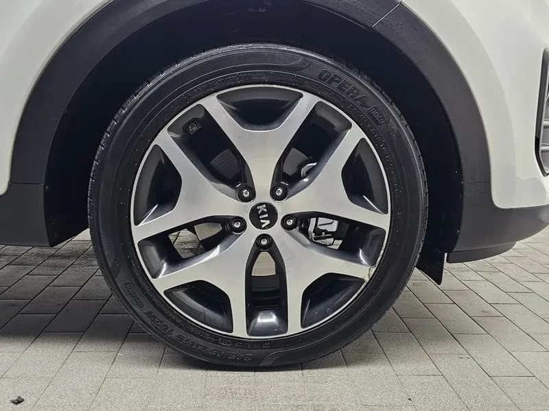 Kia Sportage 2.0 CRDi 4WD, снимка 5 - Автомобили и джипове - 54275012