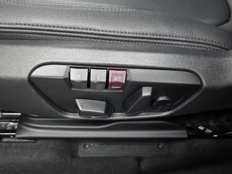 BMW X1, снимка 16 - Автомобили и джипове - 54832139