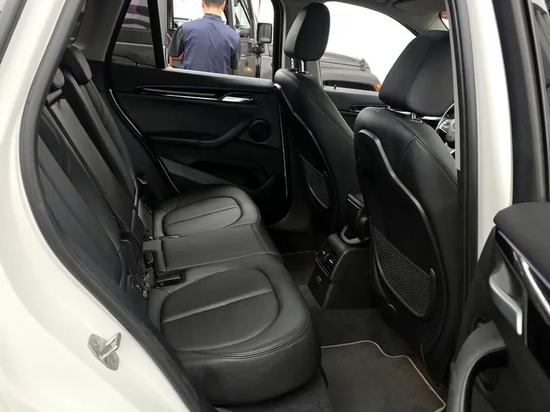 BMW X1, снимка 11 - Автомобили и джипове - 54832139