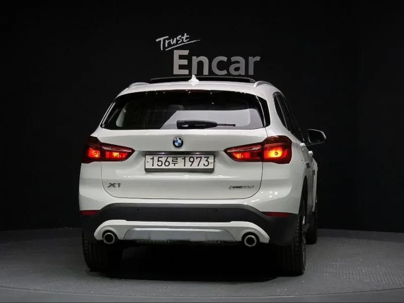 BMW X1, снимка 4 - Автомобили и джипове - 54832139