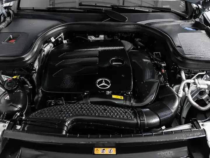 Mercedes-Benz GLC 300 4MATIC Coupe/LOADED/CARFAX, снимка 8 - Автомобили и джипове - 55101478