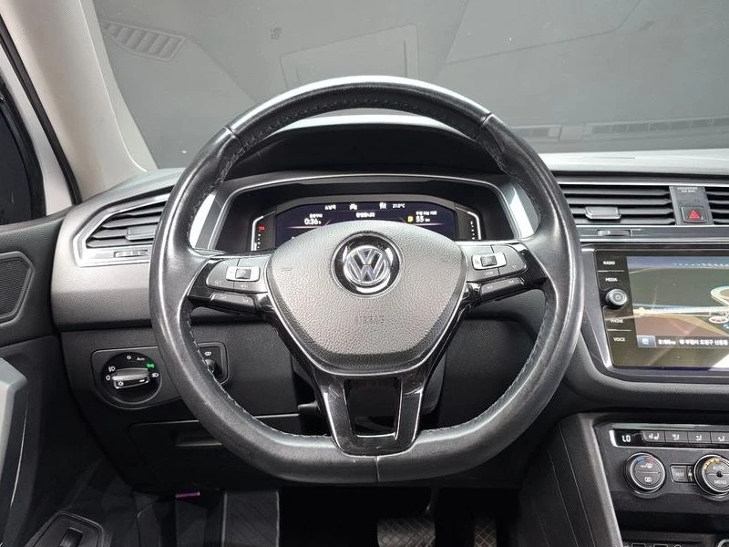 VW Tiguan 2.0 TDI Prestige| 140�.�.| ���.��������� | Mobile.bg � ����������� 12