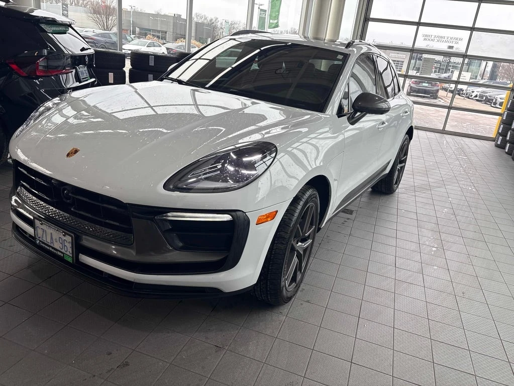 Porsche Macan 2024 AWD * CARFAX * БЕЗ ПЪРВОНАЧАЛНА ВНОСКА, снимка 1