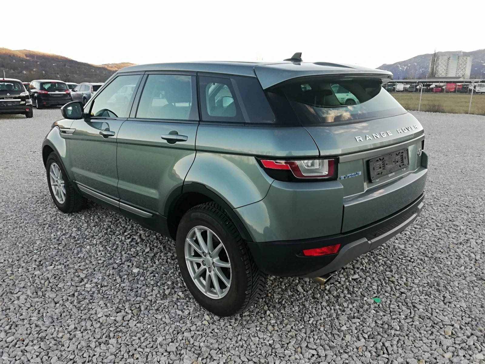 Land Rover Range Rover Evoque 2.0d kli 4x4 150 - изображение 4