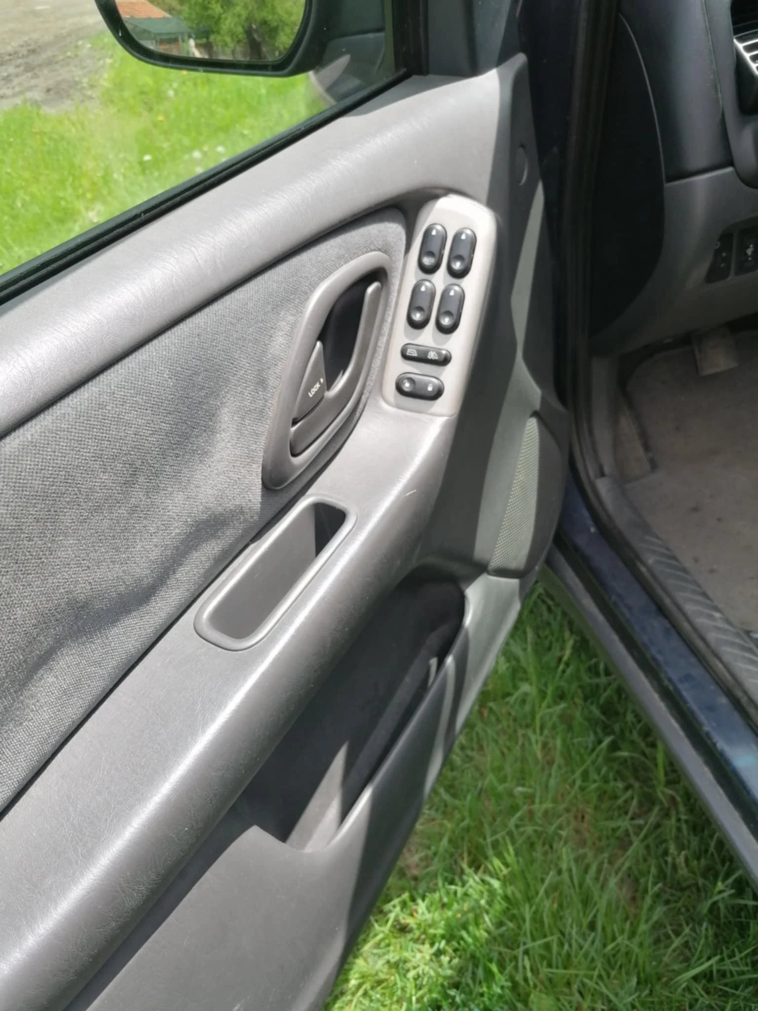 Mazda Tribute  - изображение 6