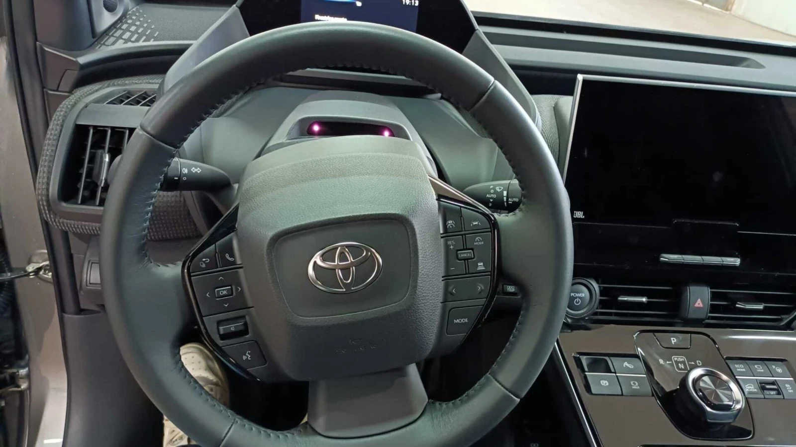 Toyota bZ4X Нова кола 4X4  и  1 000 000 км ГАРАНЦИЯ от ТОYOTA  - изображение 3