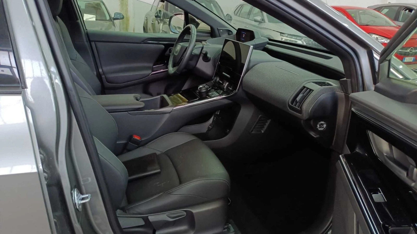 Toyota bZ4X Нова кола 4X4  и  1 000 000 км ГАРАНЦИЯ от ТОYOTA  - изображение 8