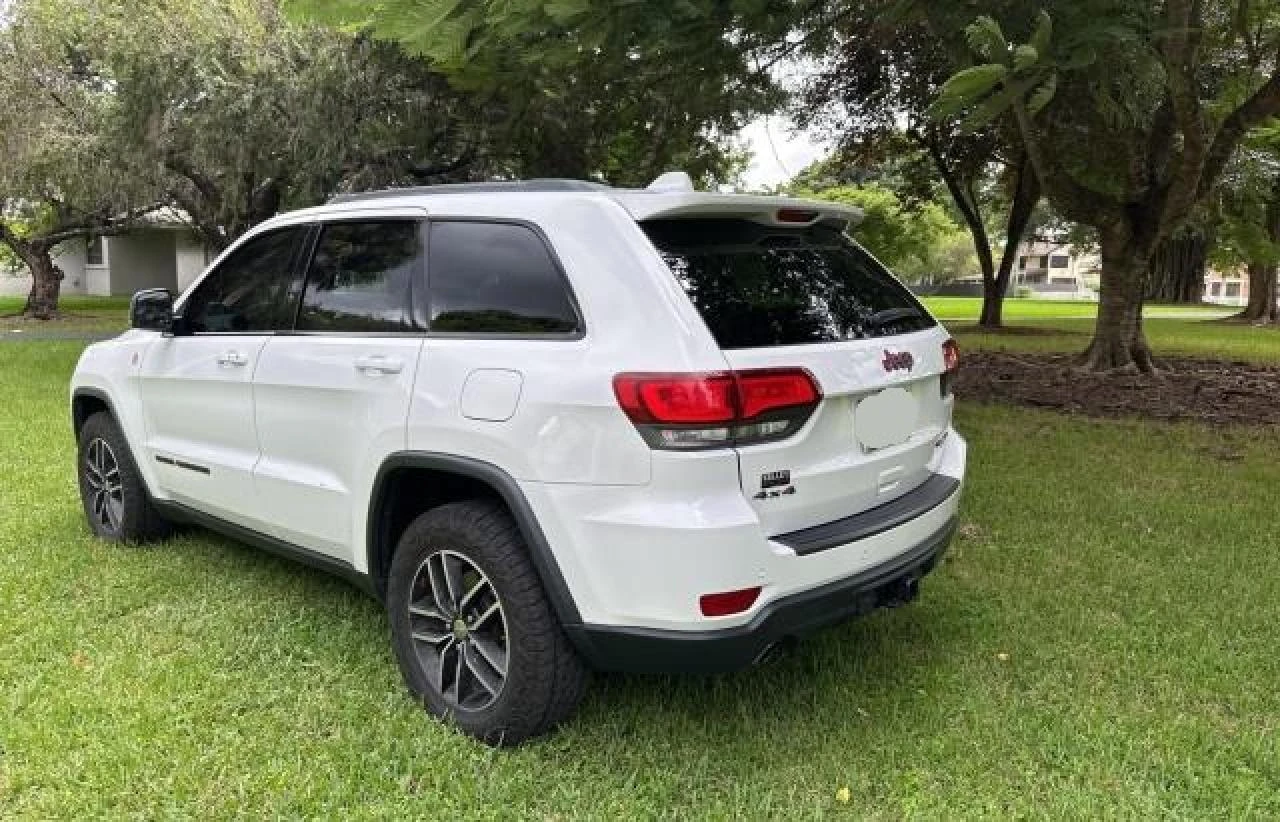 Jeep Grand cherokee Trailhawk - изображение 3