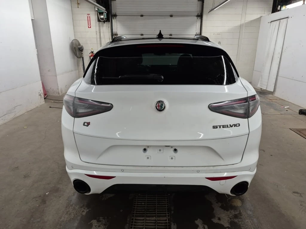 Alfa Romeo Stelvio * TI SPORT * CARFAX * ЦЕНА ДО БГ - изображение 5