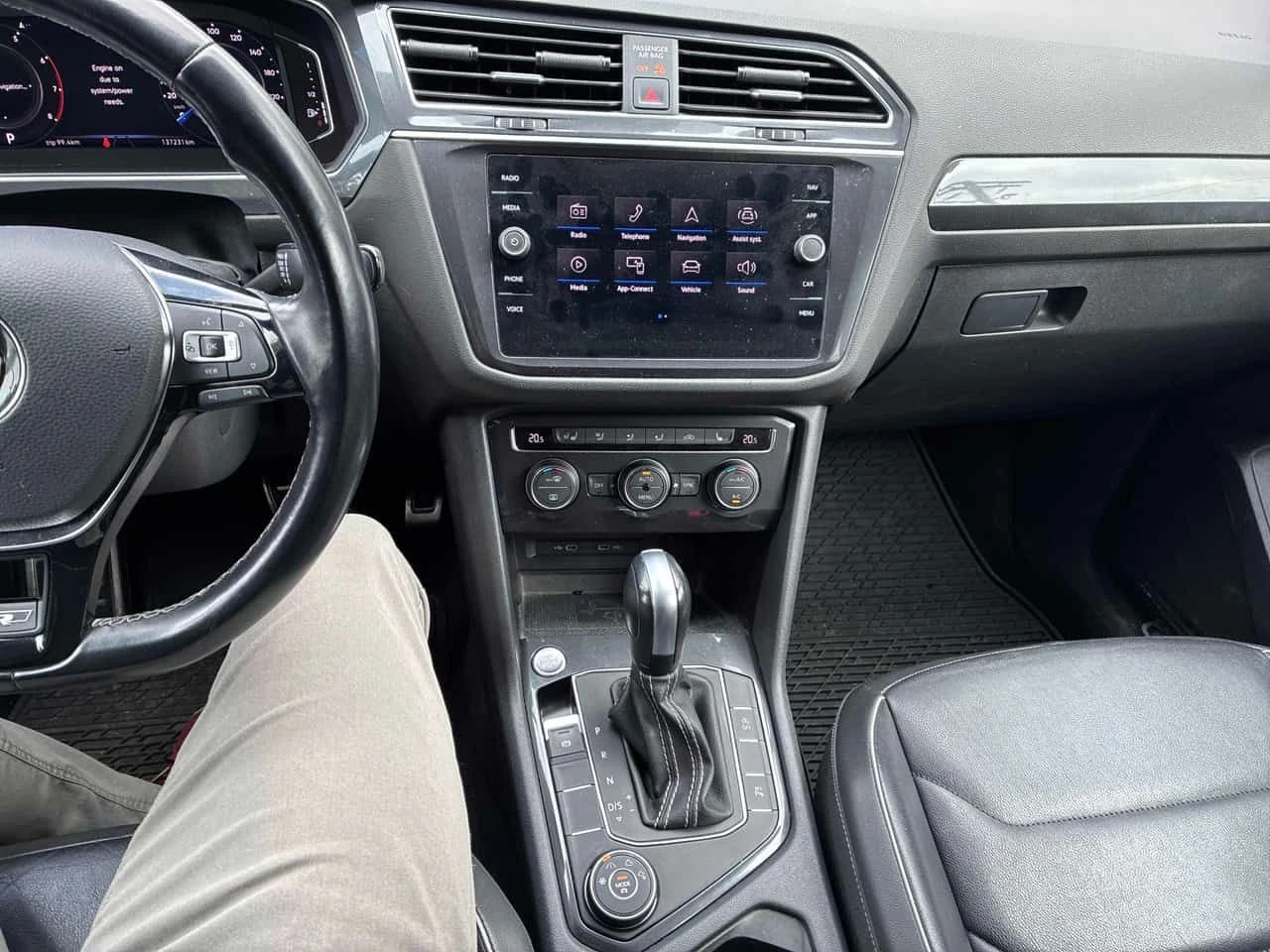 VW Tiguan * HIGHLINE * CARFAX * Без инциденти * , снимка 6 - Автомобили и джипове - 54519576
