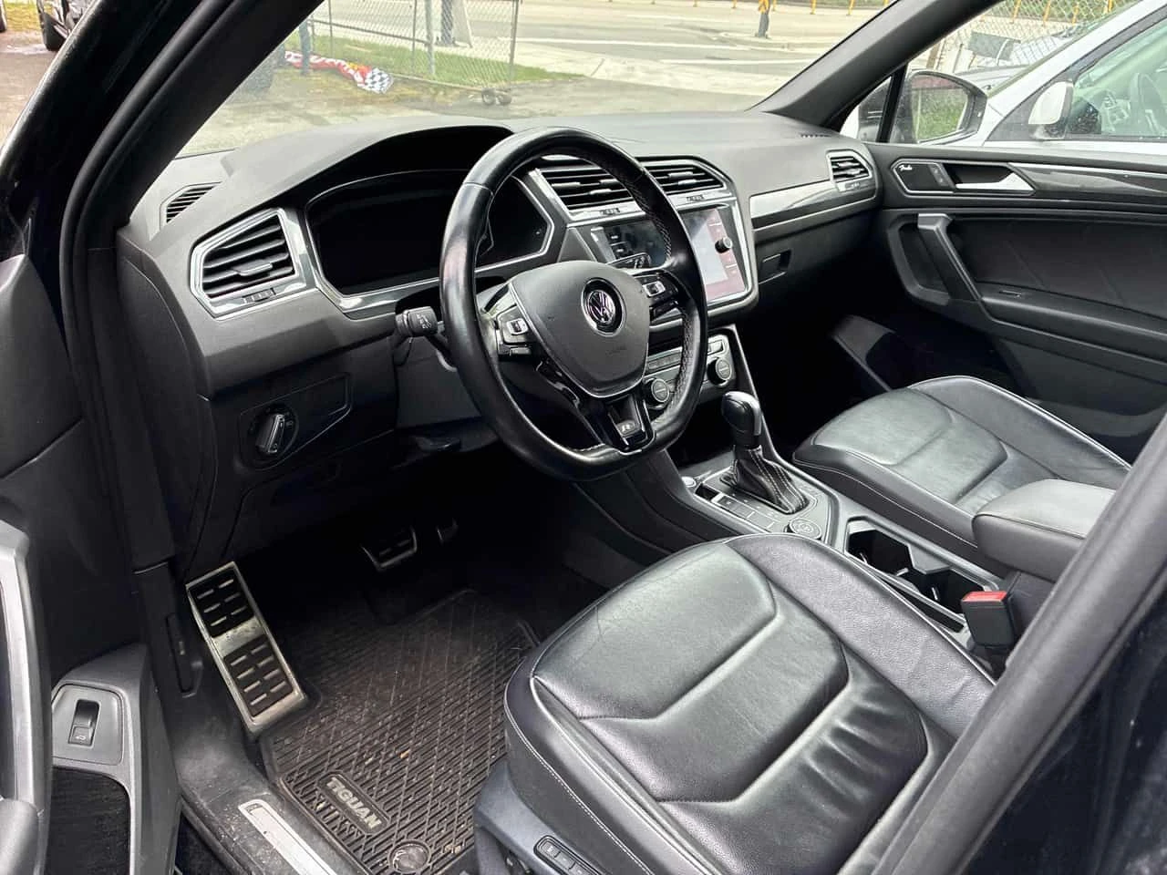 VW Tiguan * HIGHLINE * CARFAX * Без инциденти * , снимка 9 - Автомобили и джипове - 54519576