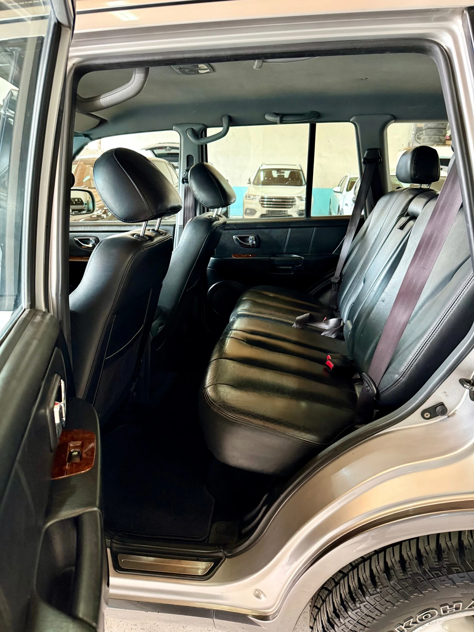Hyundai Terracan 4x4   3.5 V6 Бензин   194 к.с.   Автоматик, снимка 14 - Автомобили и джипове - 54579270