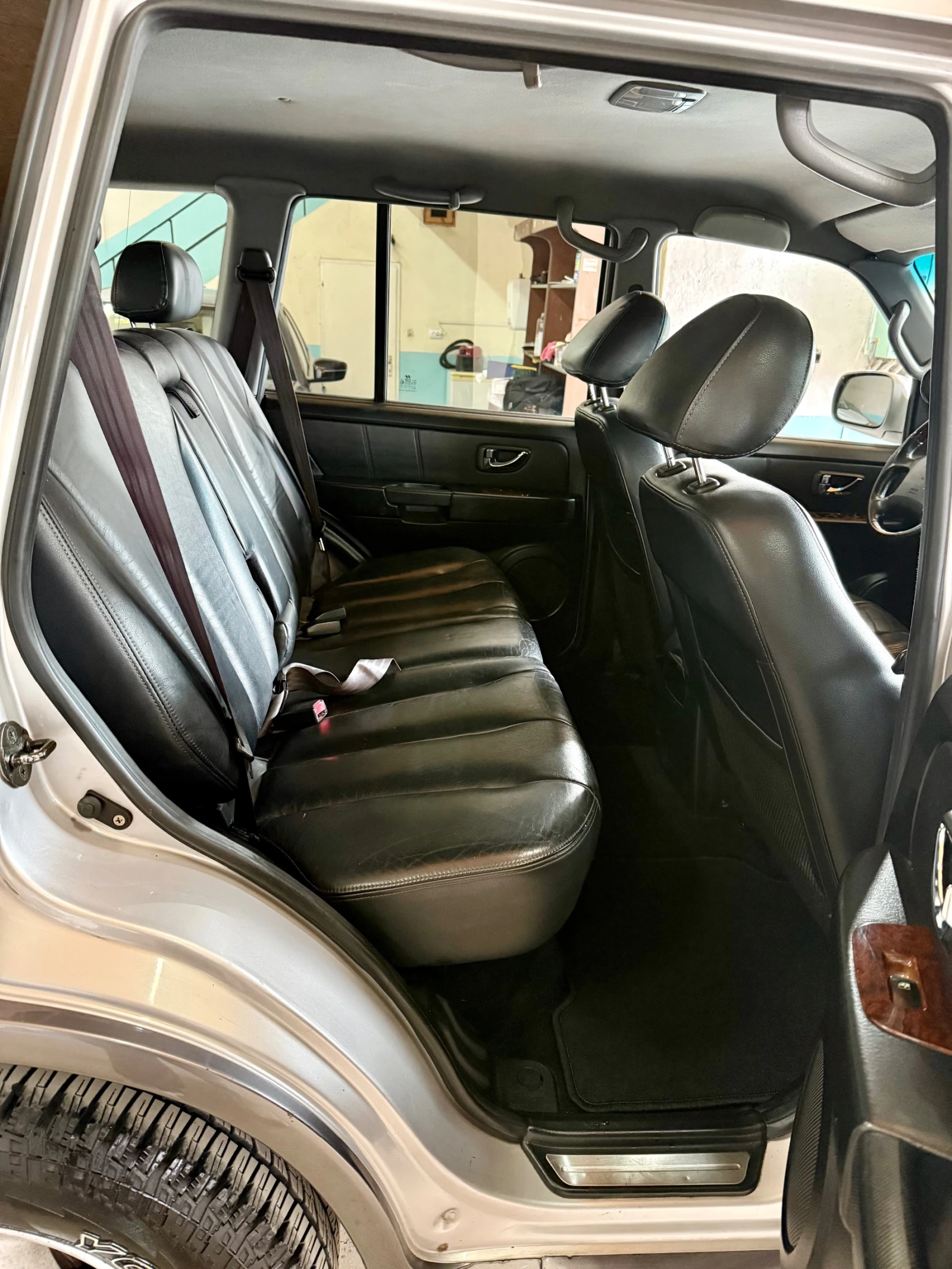 Hyundai Terracan 4x4   3.5 V6 Бензин   194 к.с.   Автоматик, снимка 10 - Автомобили и джипове - 54579270