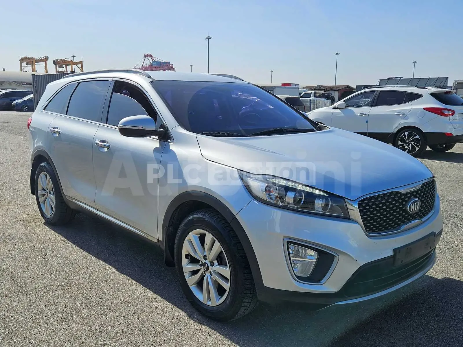 Kia Sorento 2.0 4x4| ОБДУХ| КАМЕРА| ПОДГРЕВ| ВКЛ.ТЕХНОТЕСТ, снимка 4 - Автомобили и джипове - 54629027