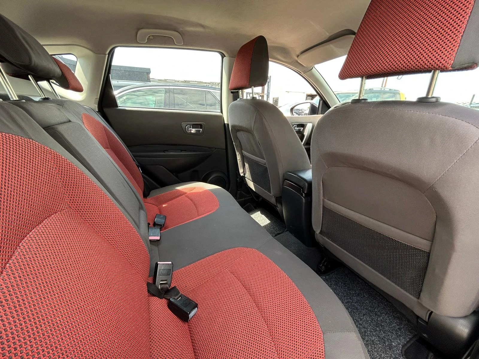 Nissan Qashqai / 1.6I / GAS / NAVI /, снимка 11 - Автомобили и джипове - 55130852