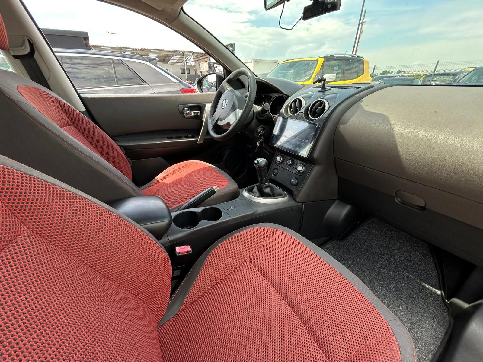 Nissan Qashqai / 1.6I / GAS / NAVI /, снимка 10 - Автомобили и джипове - 55130852