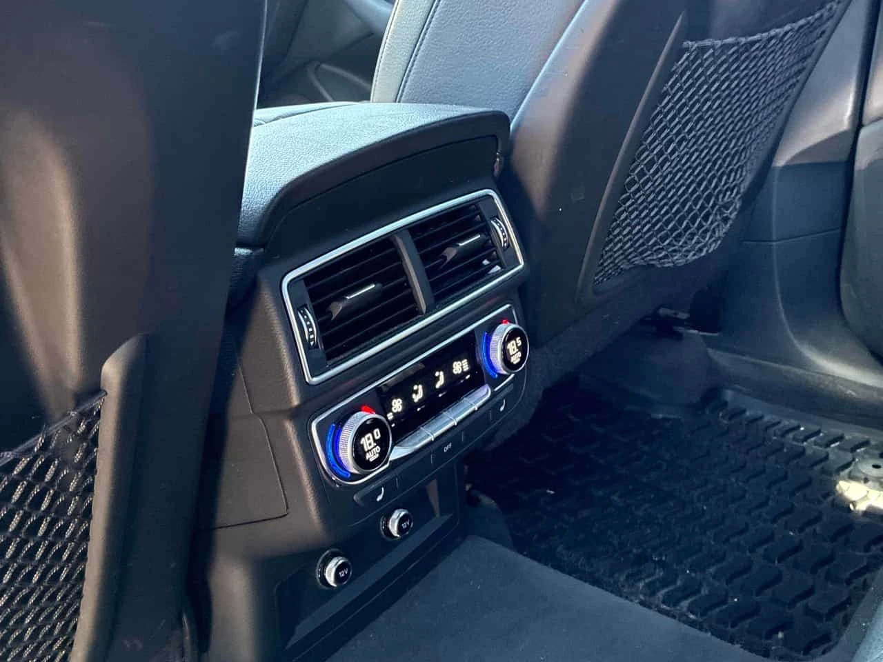 Audi Q7 * Technik * ДИСТРОНИК * 360 * S-LINE * ОБДУХВАНЕ, снимка 10 - Автомобили и джипове - 55737248