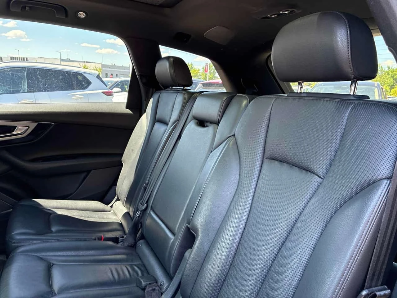 Audi Q7 * Technik * ДИСТРОНИК * 360 * S-LINE * ОБДУХВАНЕ, снимка 14 - Автомобили и джипове - 55737248