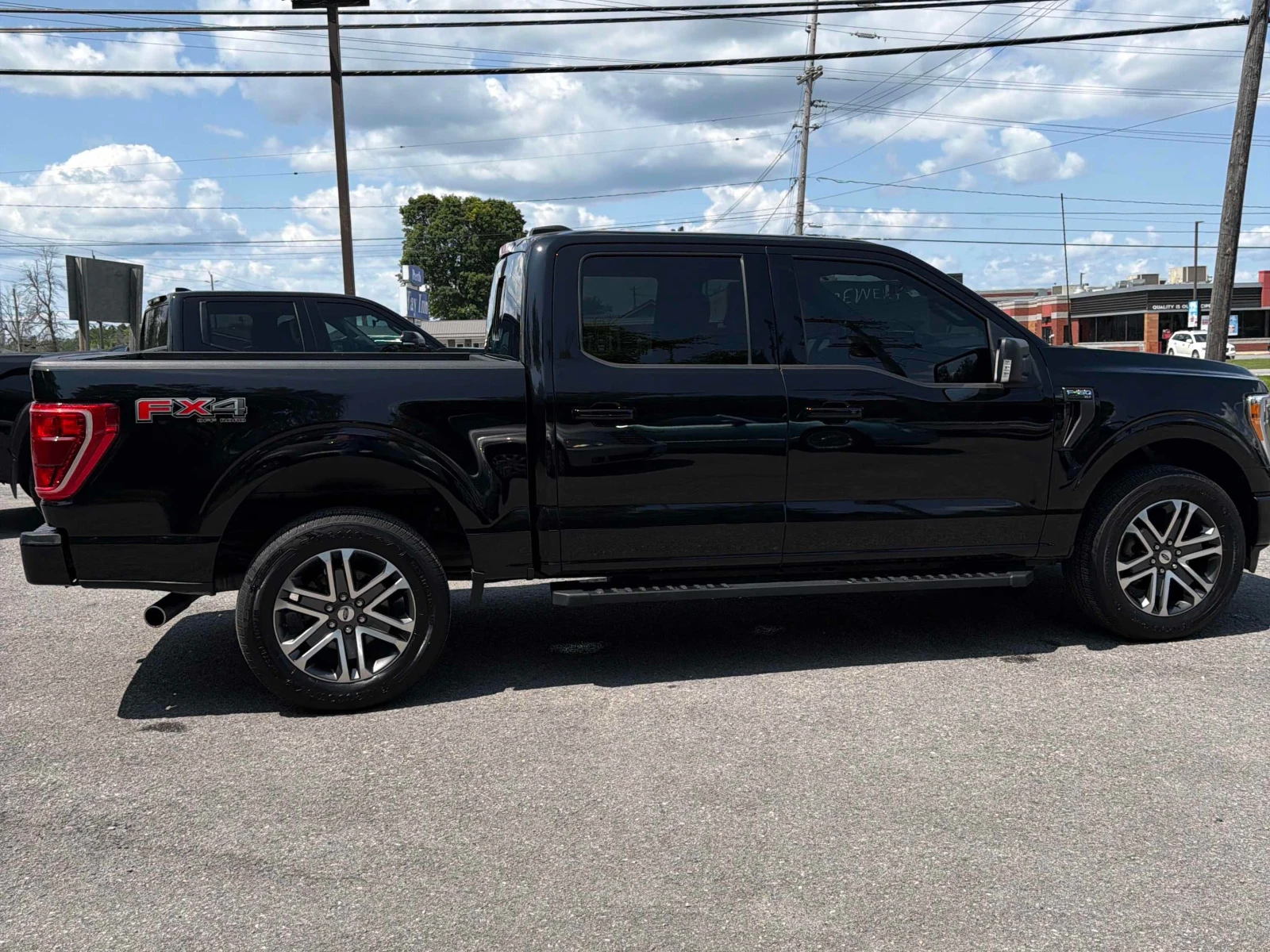 Ford F150 * 4WD SuperCrew Box * CARFAX * ЦЕНА ДО БГ, снимка 3 - Автомобили и джипове - 55972419