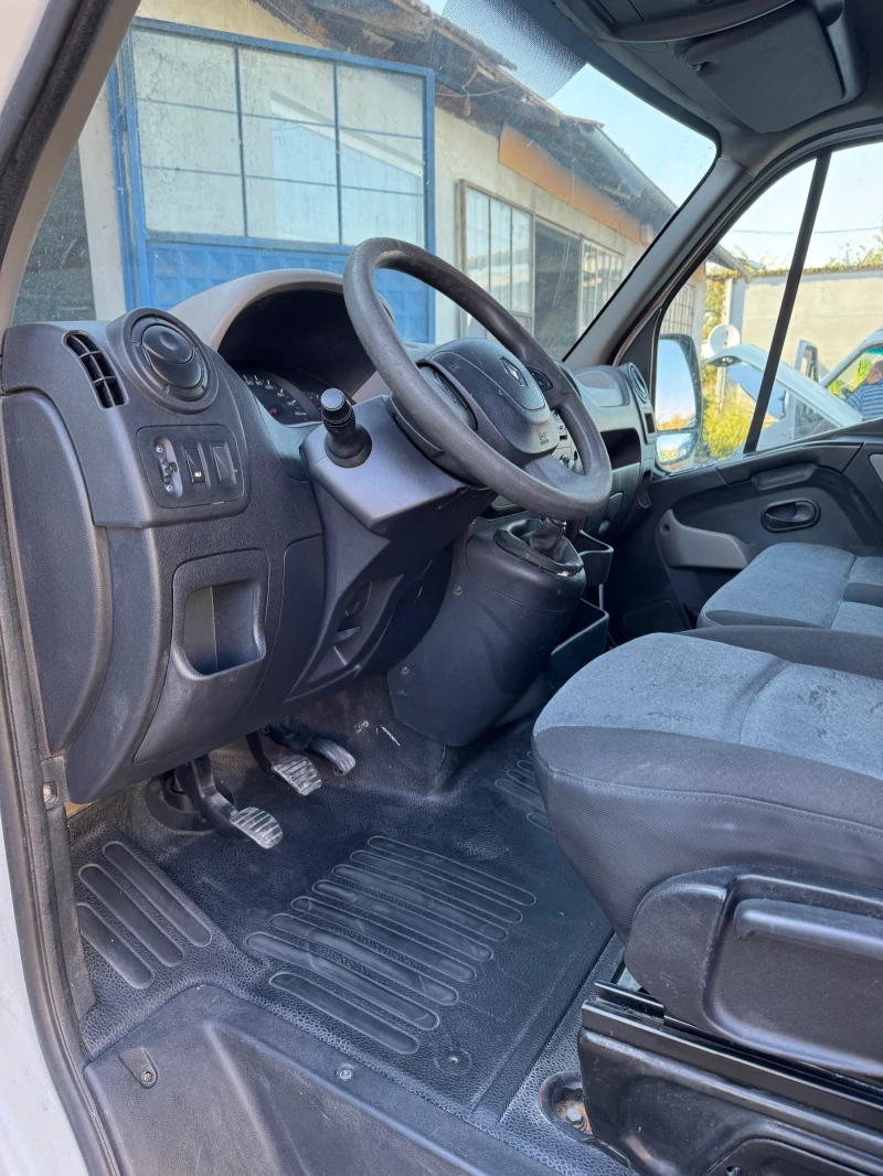 Renault Master 2.3 DCI, снимка 12 - Бусове и автобуси - 47333840