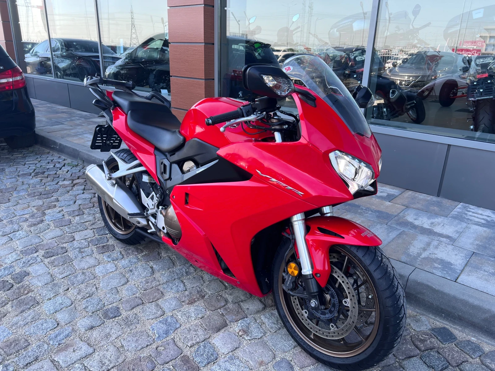 Honda Vfr 800 F ABS, снимка 2 - Мотоциклети и мототехника - 54862797