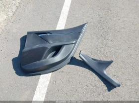 Toyota Camry 2.5l Le, снимка 12