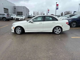 Mercedes-Benz C 300 * CARFAX * ЦЕНА ДО БГ, снимка 2