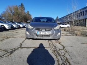 Hyundai Elantra, снимка 1